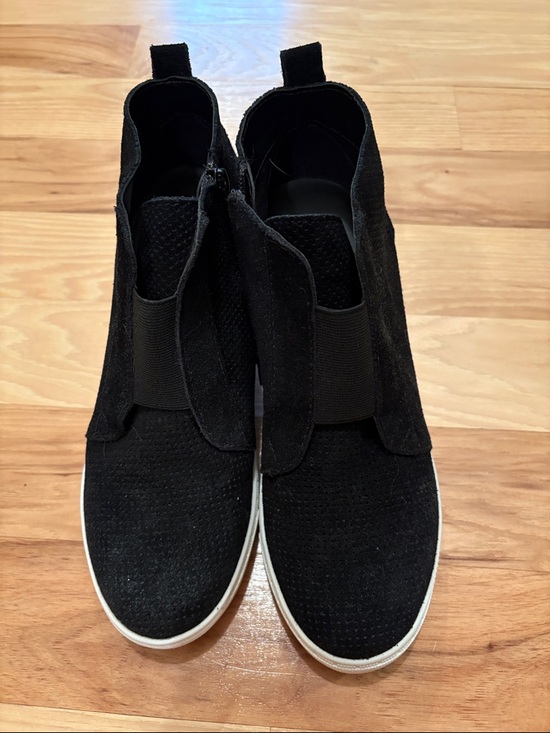 Steve Madden Shoes - Steve Madden Black High-Top Sneakers with White Sole